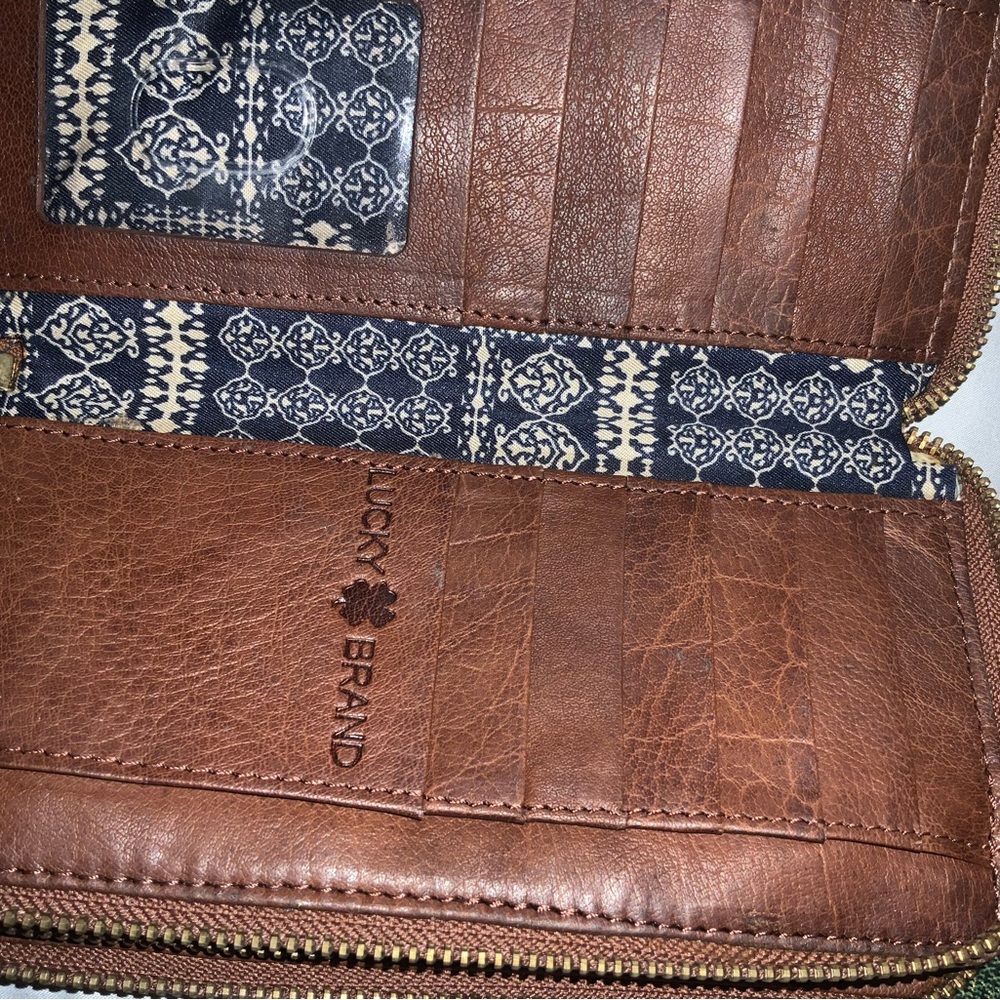 Lucky brand, leather wallet